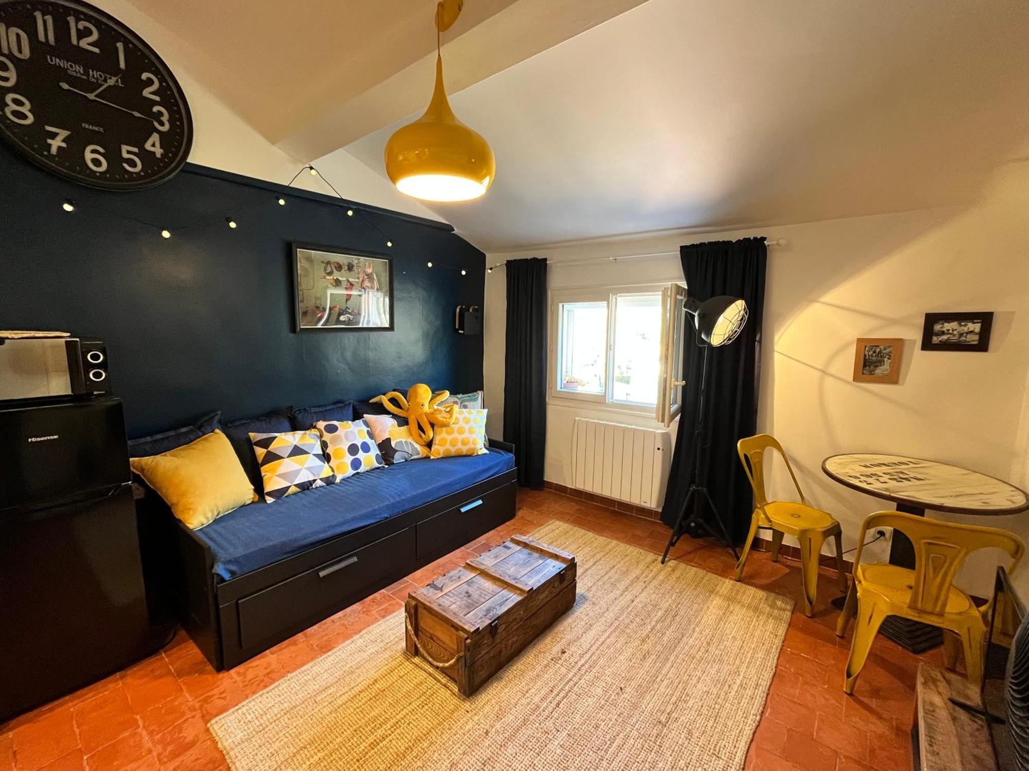 Cosy Provencal Apartment Belgentier